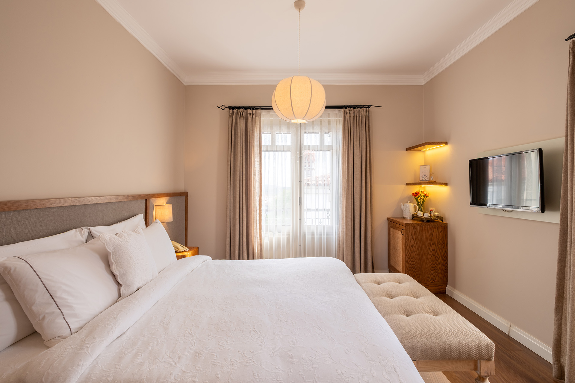 Deluxe Rooms